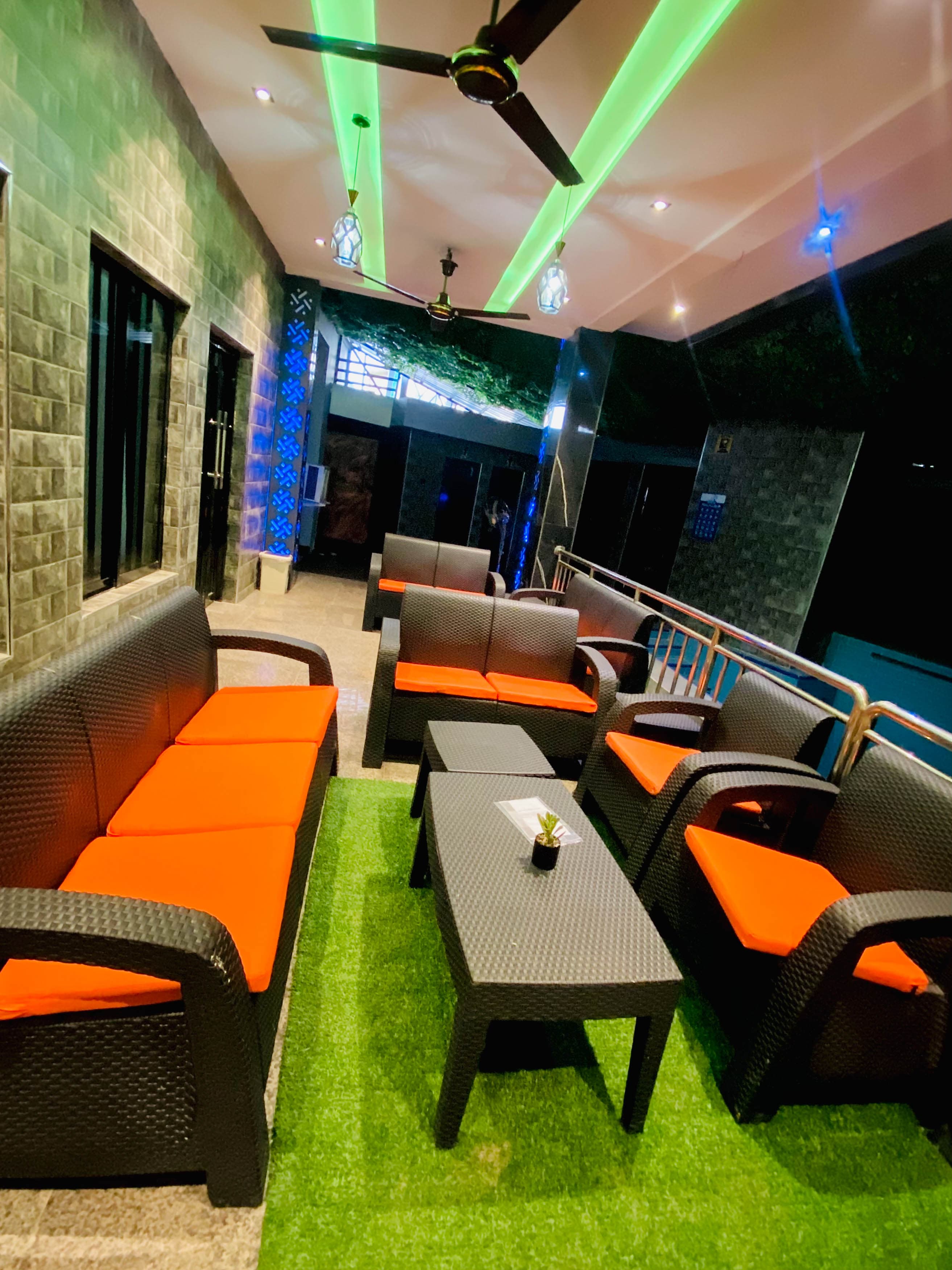 lounge